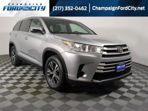 Celestial Silver Metallic 2019 Toyota Highlander LE