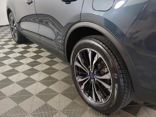 Stone Blue Metallic 2022 Ford Escape SE