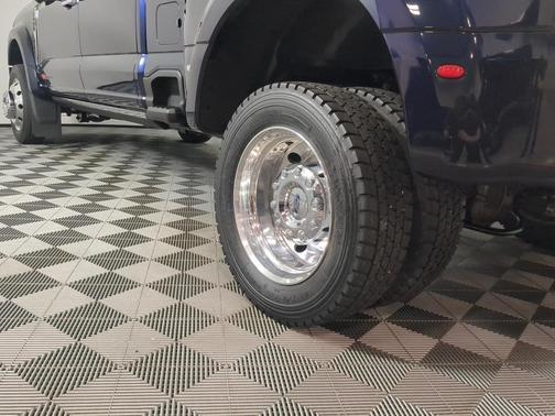 2024 Ford F-450 Lariat