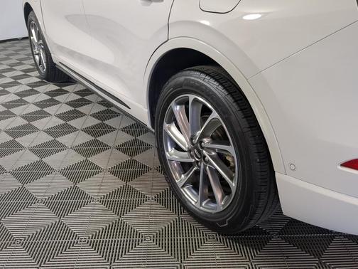 Ceramic Pearl Metallic 2022 Lincoln Corsair Grand Touring