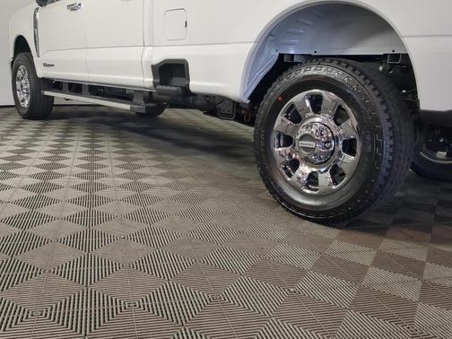 2026 Ford F-350 Lariat Super Duty