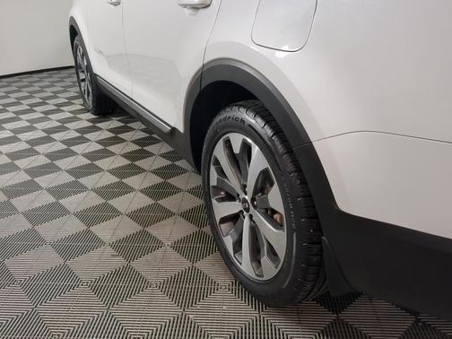 Snow White Pearl 2020 Kia Telluride S