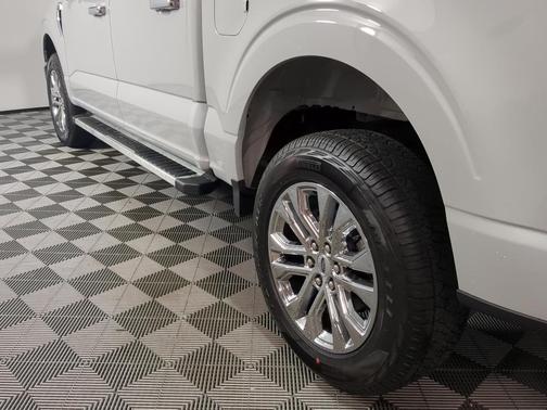 Avalanche 2026 Ford F-150 XLT