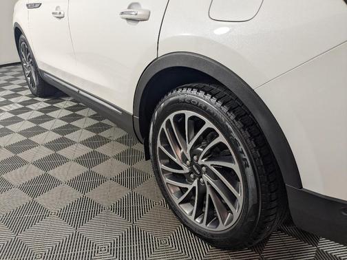 2020 Lincoln Nautilus Reserve