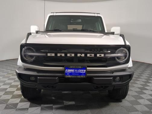 Oxford White 2024 Ford Bronco Outer Banks