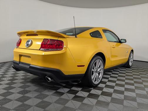 2011 Ford Mustang GT Premium