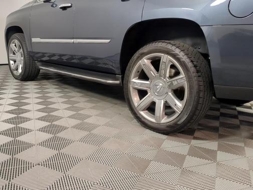 2020 Cadillac Escalade Luxury