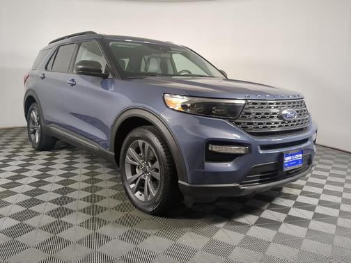 Infinite Blue Metallic Tinted Clearcoat 2021 Ford Explorer XLT