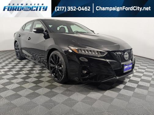 2022 Nissan Maxima SR
