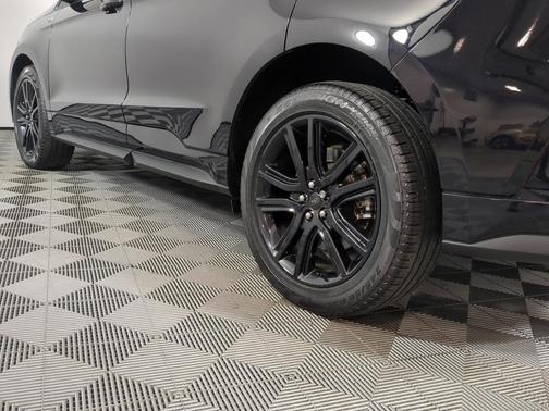 2022 Ford Edge ST-Line