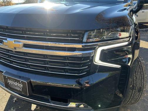 2022 Chevrolet Suburban LT