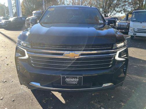 2022 Chevrolet Suburban LT