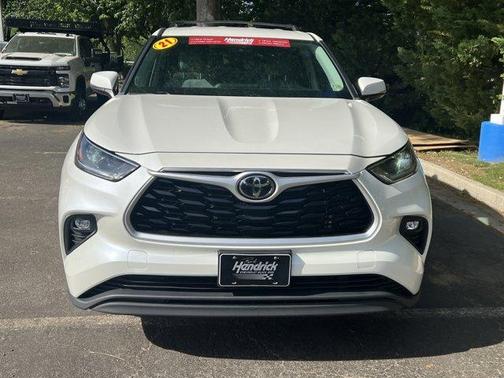2021 Toyota Highlander LE