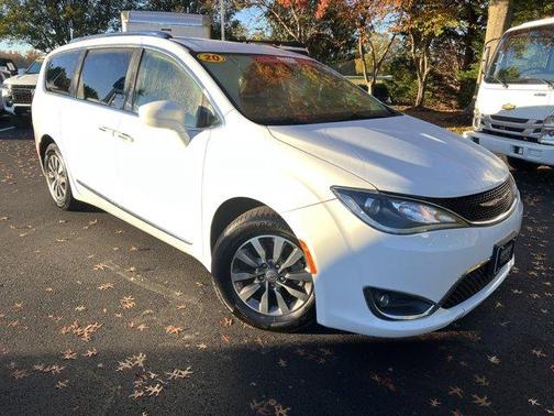 2020 Chrysler Pacifica Touring-L Plus