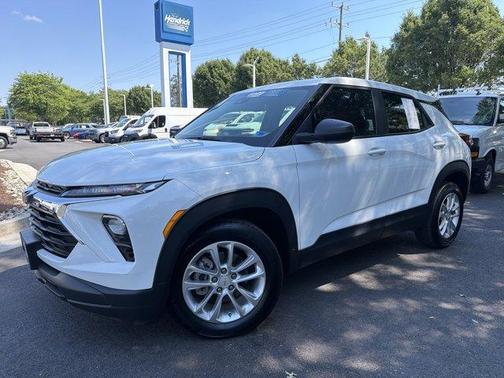 Summit White 2024 Chevrolet Trailblazer LS