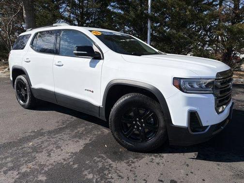 2023 GMC Acadia AT4