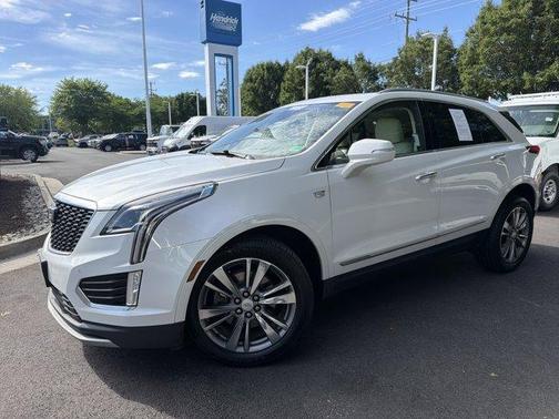Crystal White Tri-Coat 2020 Cadillac XT5 Premium Luxury