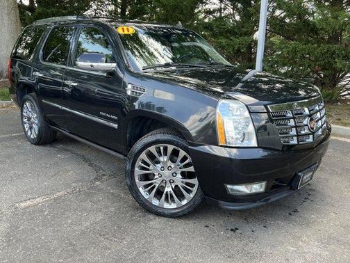 2011 Cadillac Escalade Premium
