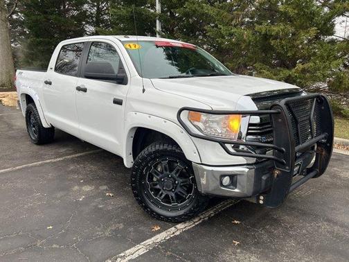 2017 Toyota Tundra SR5