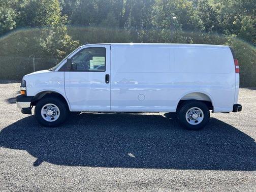 2025 Chevrolet Express 2500 Work Van