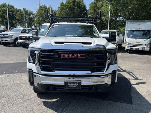 2025 GMC Sierra 3500 Pro