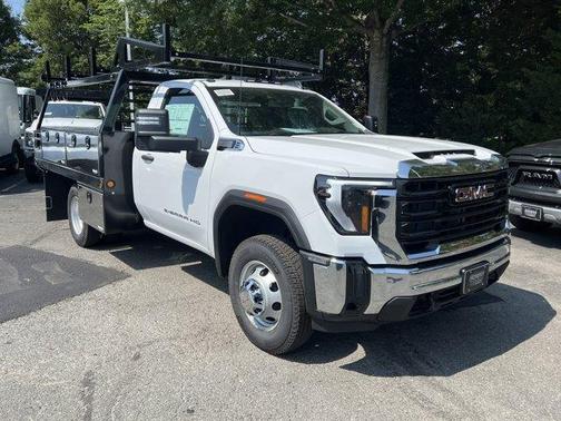 2025 GMC Sierra 3500 Pro
