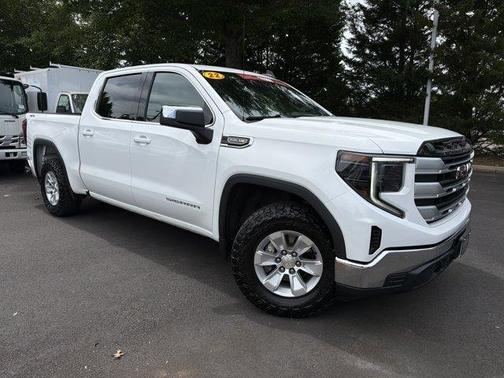 Summit White 2022 GMC Sierra 1500 SLE