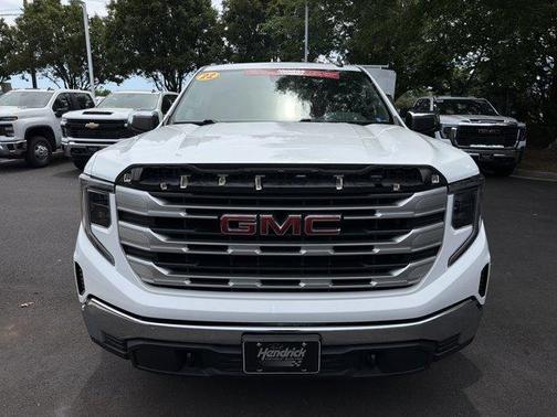 Summit White 2022 GMC Sierra 1500 SLE