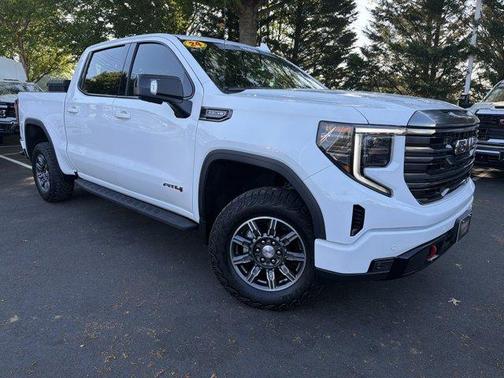 Summit White 2024 GMC Sierra 1500 AT4