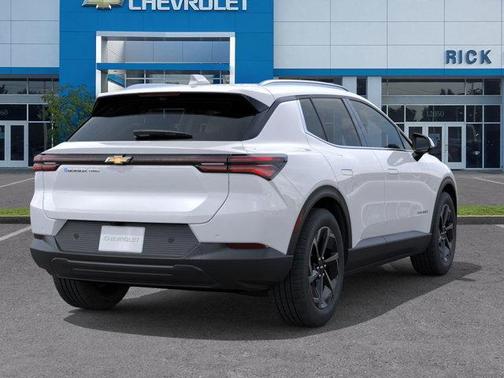 2026 Chevrolet Equinox EV LT 2