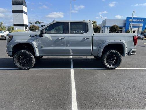 2025 GMC Sierra 1500 AT4
