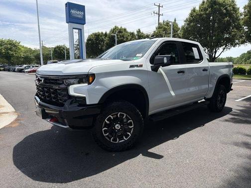 Summit White 2024 Chevrolet Silverado 1500 ZR2