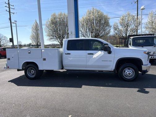 2023 Chevrolet Silverado 3500 WT