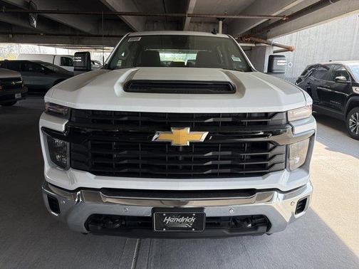 Summit White 2026 Chevrolet Silverado 2500 WT