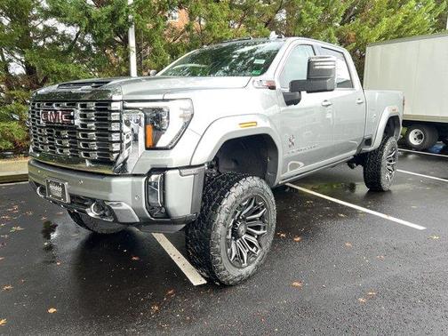 2025 GMC Sierra 2500 Denali