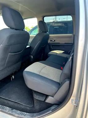 2012 RAM 2500 SLT Crew Cab SWB 4WD