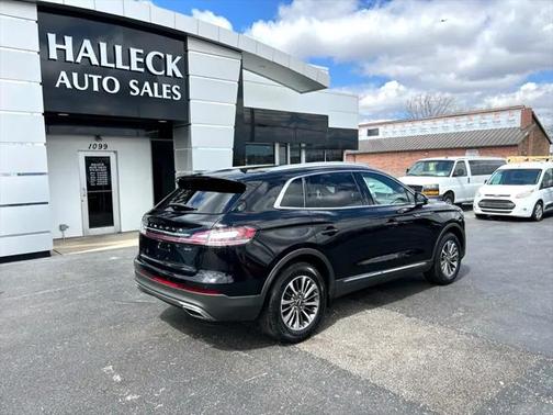 2019 Lincoln Nautilus Reserve