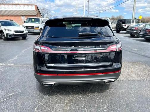 2019 Lincoln Nautilus Reserve