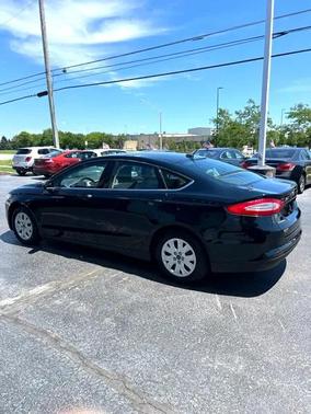 2014 Ford Fusion S