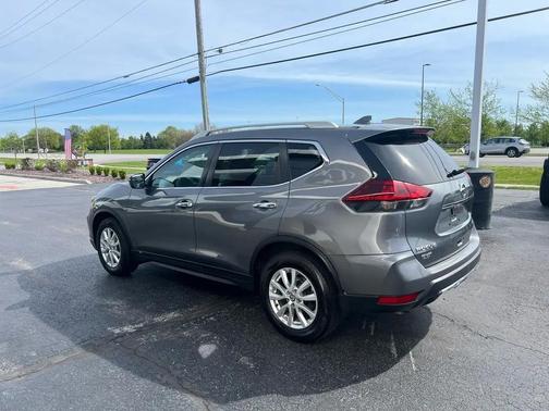 Gun Metallic 2020 Nissan Rogue SL