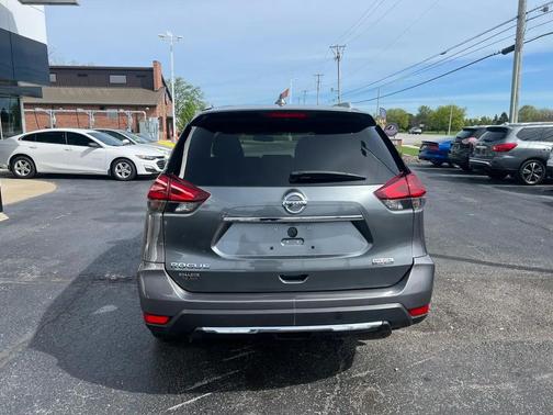 Gun Metallic 2020 Nissan Rogue SL