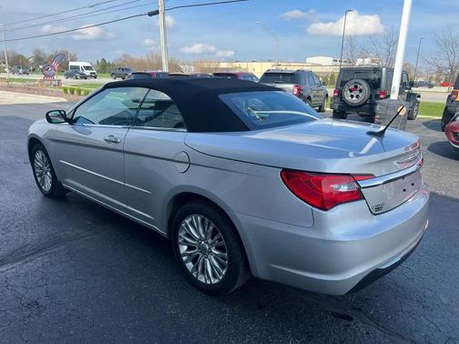 2012 Chrysler 200 Touring