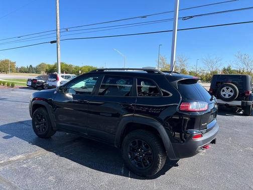 2020 Jeep Cherokee Trailhawk