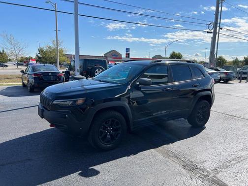 2020 Jeep Cherokee Trailhawk