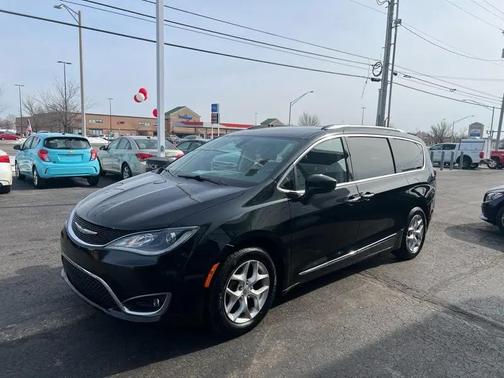 2018 Chrysler Pacifica Touring-L Plus