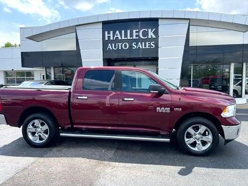 2016 RAM 1500 Lone Star 4x4 Crew Cab 5'7'' Box