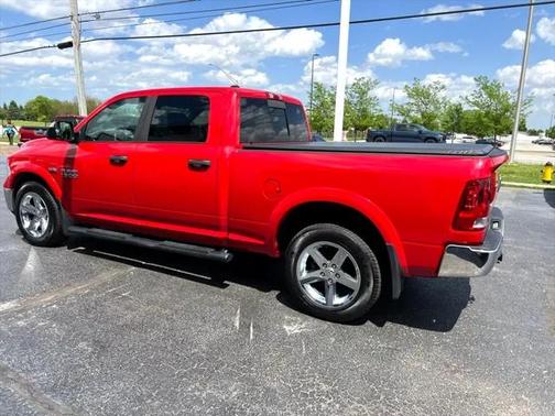2016 RAM 1500 SLT
