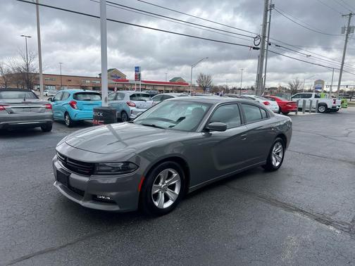 2018 Dodge Charger SXT Plus