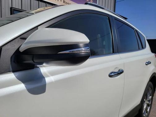 White 2018 Toyota RAV4 Limited