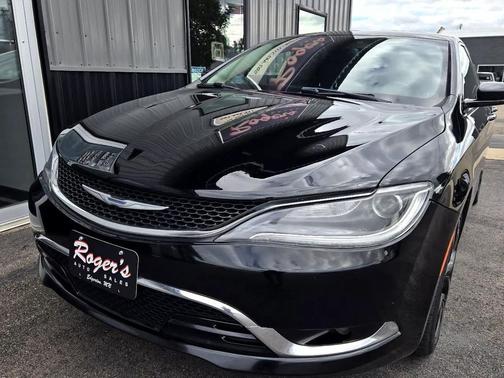 2016 Chrysler 200 C